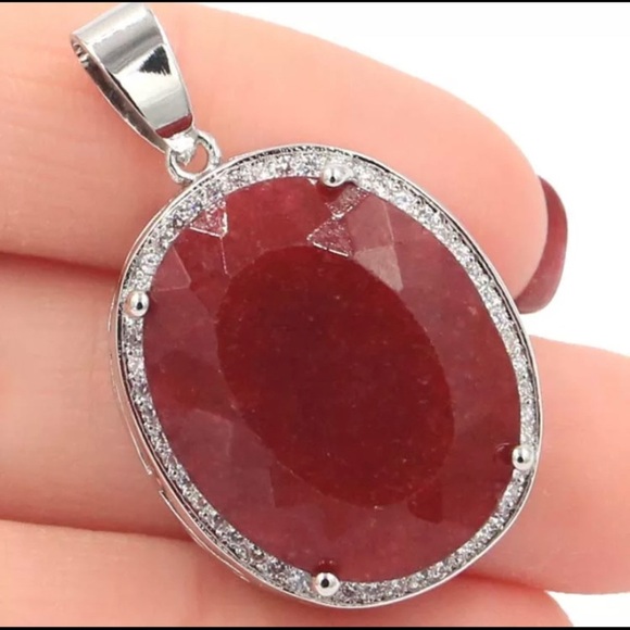 🔥🔥NEW GENUINE RUBY PENDANT🔥🔥 - Picture 3 of 4